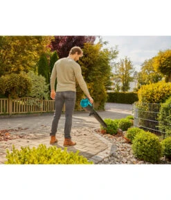 GARDENA Akku-Bläser PowerJet 18V P4A Set -Pflanzenglück Geschäft 6726350 WE MO 012 GARDENAAkkuBlaeserPowerJet18VP4ASet 1