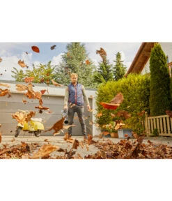 GARDENA Akku-Bläser PowerJet 18V P4A Set -Pflanzenglück Geschäft 6726350 WE MO 018 GARDENAAkkuBlaeserPowerJet18VP4ASet 1